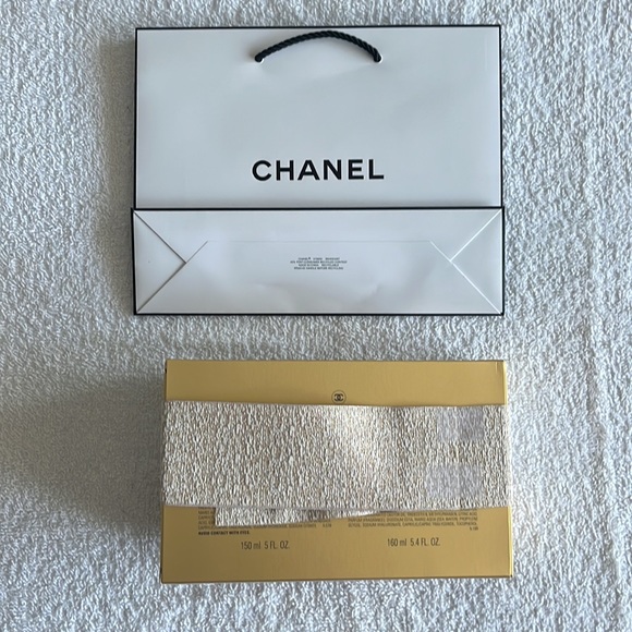 Chanel Start Fresh Holiday Skincare Set - Picture 17 of 17